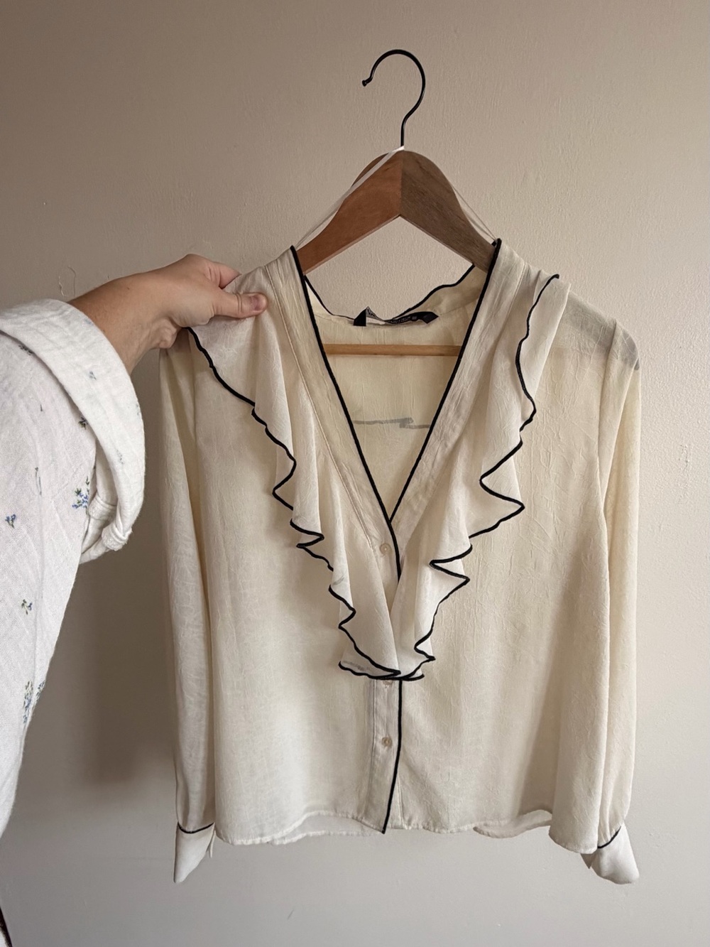Zara Cream Ruffle V-Neck Blouse with Black Piping